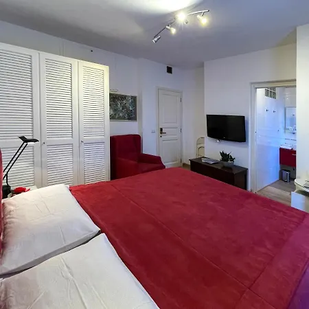 Giada Oda ve Kahvaltı 4*